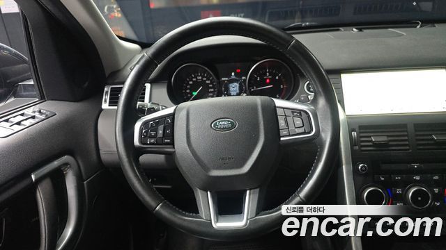 Land Rover Discovery Sport 2.0 TD4 SE 2017 — фото 13
