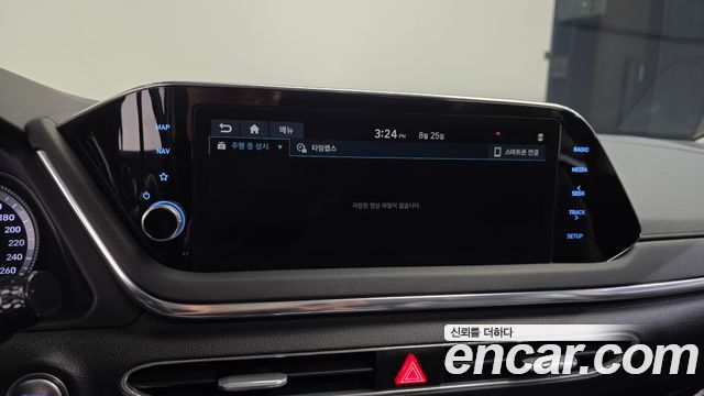 Hyundai Sonata (DN8) 2.0 Premium Family 2020 — фото 17
