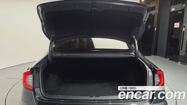 Hyundai Sonata (DN8) 2.0 Premium Family 2020 — фото 20