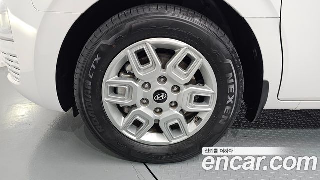 Hyundai Staria L3.5 Cargo 3-Seater Modern 2025 — фото 5