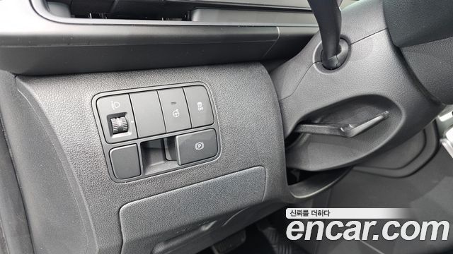 Hyundai Staria L3.5 Cargo 3-Seater Modern 2025 — фото 17