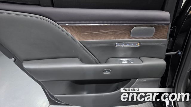 Genesis G90 (RS4) Gasoline 3.5 Turbo AWD 2022 — фото 25
