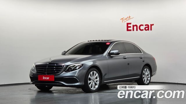 Mercedes-Benz E-Class (W213) E300 4MATIC Exclusive 2020 — фото 1