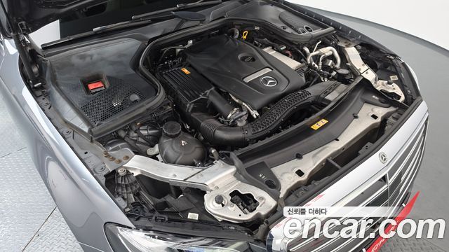 Mercedes-Benz E-Class (W213) E300 4MATIC Exclusive 2020 — фото 6