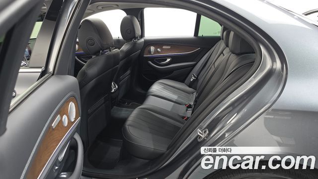 Mercedes-Benz E-Class (W213) E300 4MATIC Exclusive 2020 — фото 16