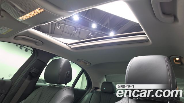 Mercedes-Benz E-Class (W213) E300 4MATIC Exclusive 2020 — фото 20