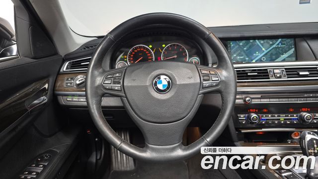 BMW 7 Series (F01) 750Li xDrive 2012 — фото 13