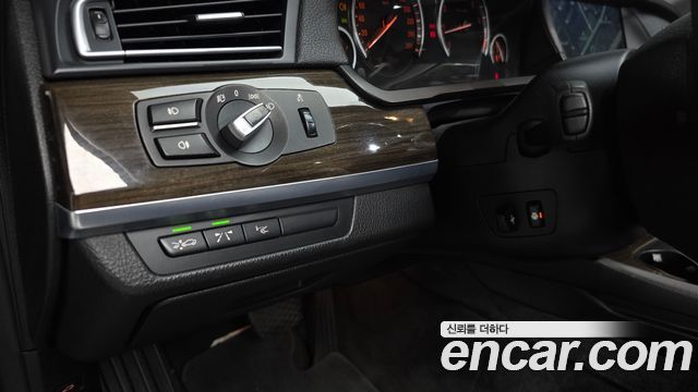BMW 7 Series (F01) 750Li xDrive 2012 — фото 18