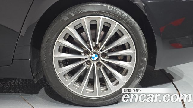BMW 7 Series (F01) 750Li xDrive 2012 — фото 21