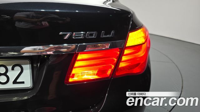 BMW 7 Series (F01) 750Li xDrive 2012 — фото 23