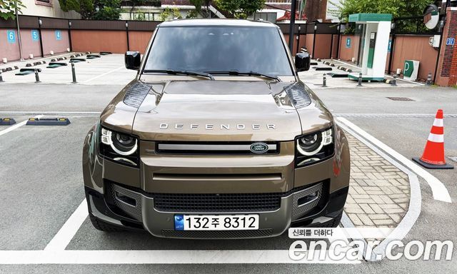 Land Rover Defender (L663) 130 P400 X-Dynamic HSE 2024 — фото 3