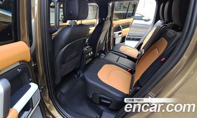 Land Rover Defender (L663) 130 P400 X-Dynamic HSE 2024 — фото 14