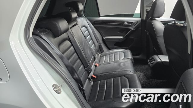Volkswagen Golf (VII) 1.4 TSI Premium 2014 — фото 11