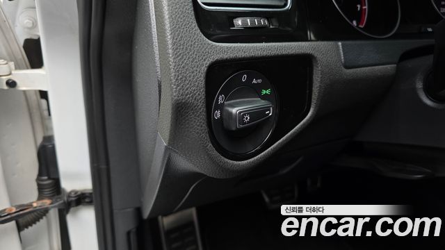 Volkswagen Golf (VII) 1.4 TSI Premium 2014 — фото 16