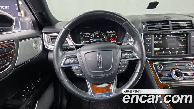 Lincoln Continental (X) 3.0 AWD 2017 — фото 13
