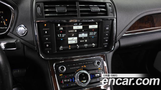 Lincoln Continental (X) 3.0 AWD 2017 — фото 14