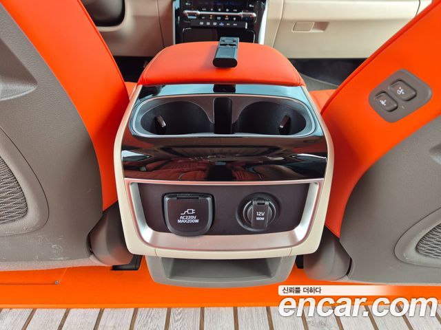 Kia Carnival (IV) Gasoline 9-seater Limousine(Special vehicle) 2023 — фото 19