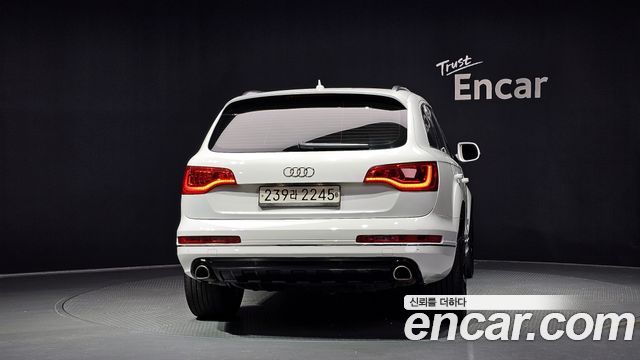 Audi Q7 35 TDI Quattro Dynamic 4L 2015 — фото 4