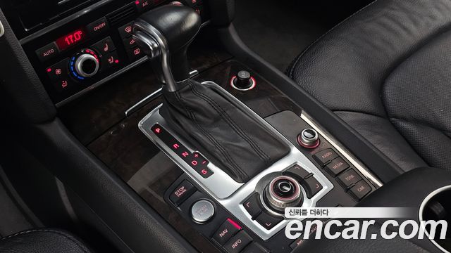 Audi Q7 35 TDI Quattro Dynamic 4L 2015 — фото 9