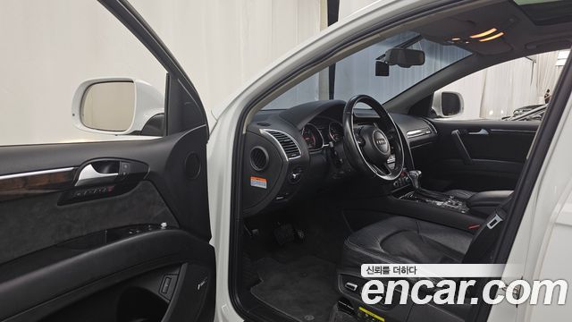 Audi Q7 35 TDI Quattro Dynamic 4L 2015 — фото 10