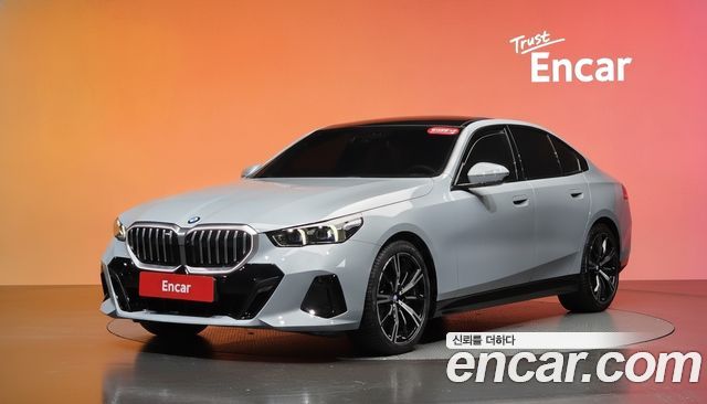 BMW 5 Series (G60) 530i xDrive M Sport 2026 — фото 1