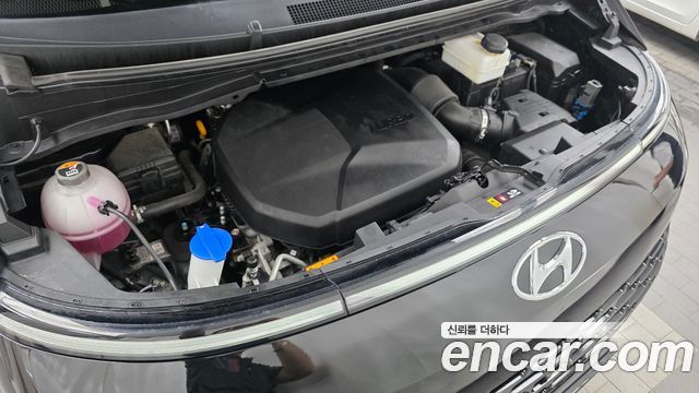 Hyundai Staria Cargo 3-Seater Modern 2023 — фото 6