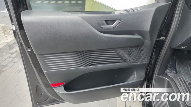 Hyundai Staria Cargo 3-Seater Modern 2023 — фото 30