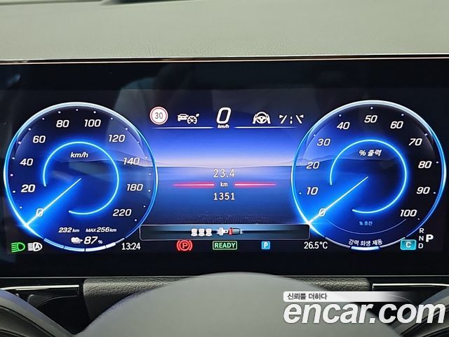 Mercedes-Benz EQA (H243) EQA250 AMG Line 2026 — фото 6