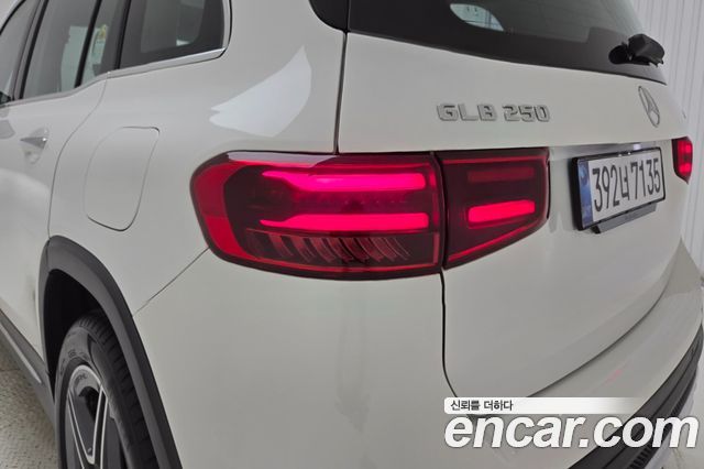 Mercedes-Benz GLB-Class (X247) GLB250 4MATIC 2026 — фото 15