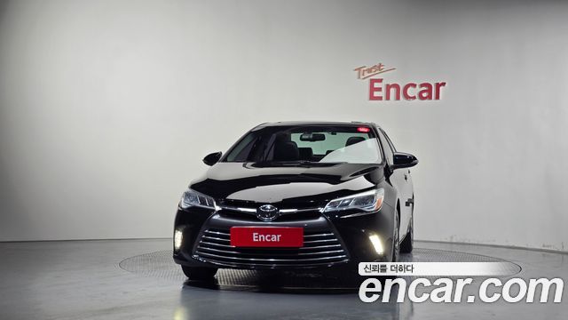 Toyota Camry 2.5 XLE 2015 — фото 3