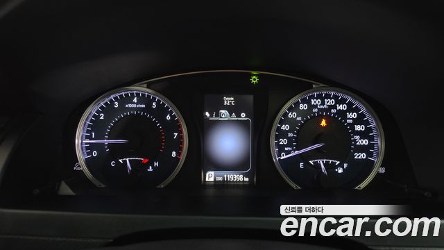 Toyota Camry 2.5 XLE 2015 — фото 8
