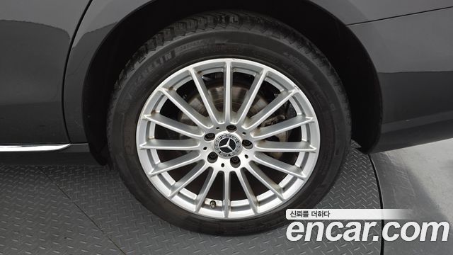 Mercedes-Benz E-Class (W213) E220d 4MATIC Exclusive 2021 — фото 21