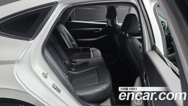 Hyundai Sonata (DN8) 1.6 Turbo Premium Plus 2023 — фото 12