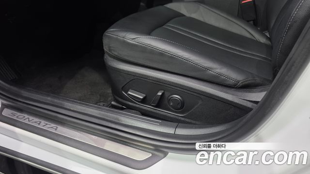 Hyundai Sonata (DN8) 1.6 Turbo Premium Plus 2023 — фото 32