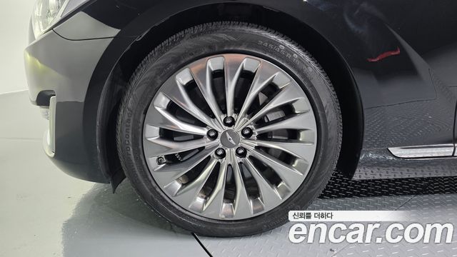 Genesis EQ900 3.8 GDI AWD Prestige 2016 — фото 5