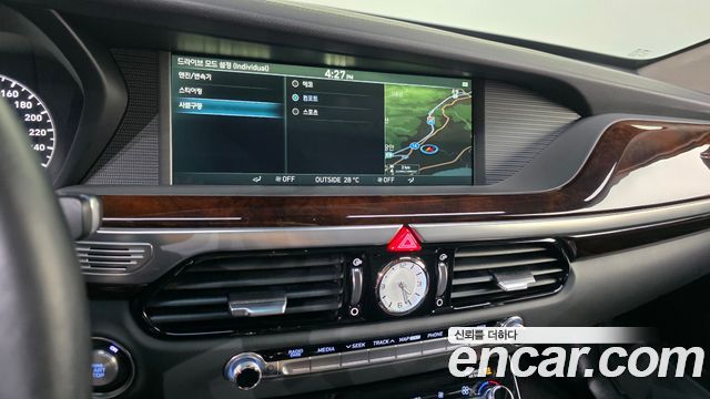 Genesis EQ900 3.8 GDI AWD Prestige 2016 — фото 18