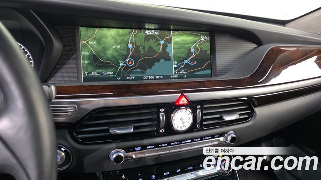 Genesis EQ900 3.8 GDI AWD Prestige 2016 — фото 19
