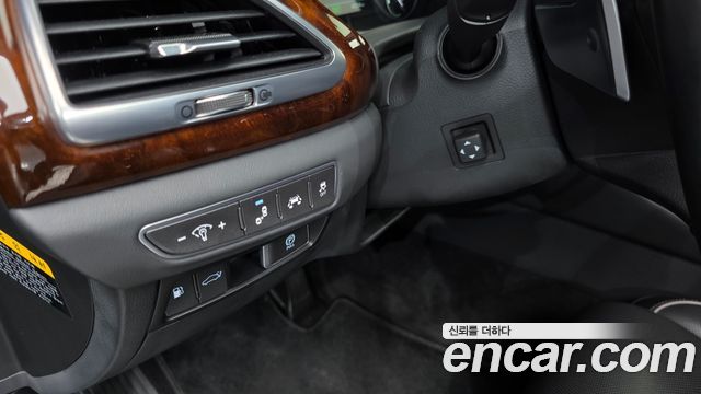 Genesis EQ900 3.8 GDI AWD Prestige 2016 — фото 22