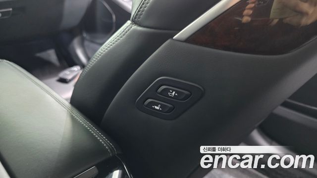 Genesis EQ900 3.8 GDI AWD Prestige 2016 — фото 33