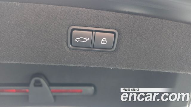 Genesis EQ900 3.8 GDI AWD Prestige 2016 — фото 42