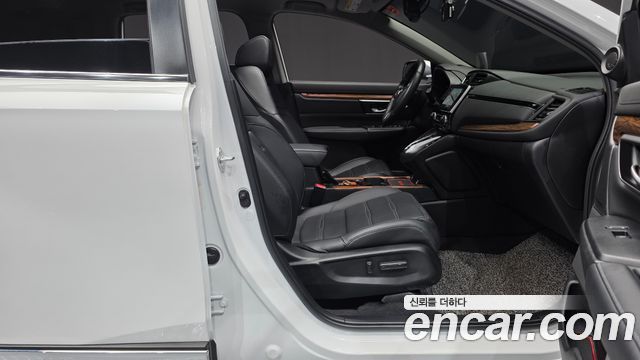Honda CR-V (V) 2.0 Hybrid Touring 4WD 2022 — фото 11