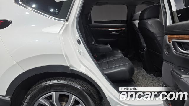 Honda CR-V (V) 2.0 Hybrid Touring 4WD 2022 — фото 12