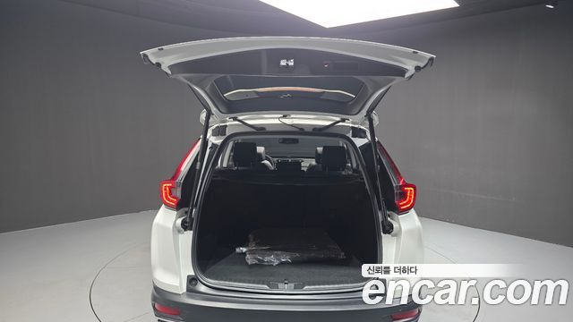 Honda CR-V (V) 2.0 Hybrid Touring 4WD 2022 — фото 20