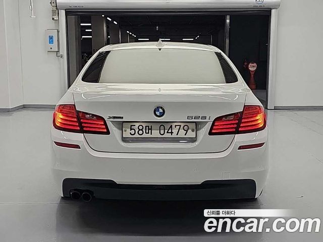 BMW 5 Series (F10) 528i xDrive M Aero Dynamic 2016 — фото 4