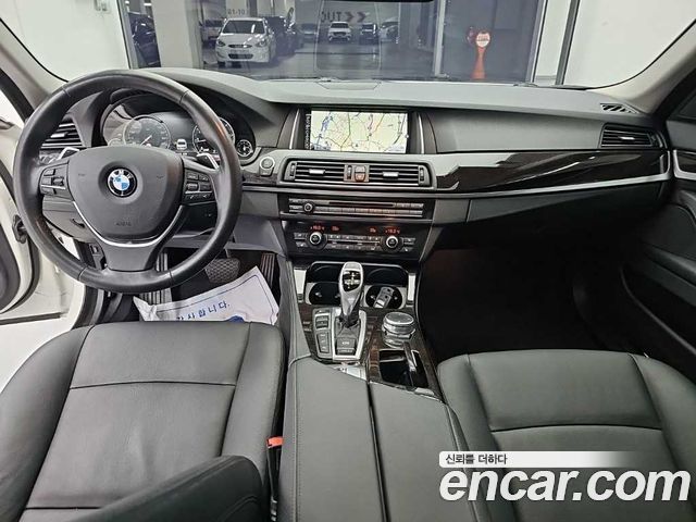 BMW 5 Series (F10) 528i xDrive M Aero Dynamic 2016 — фото 8