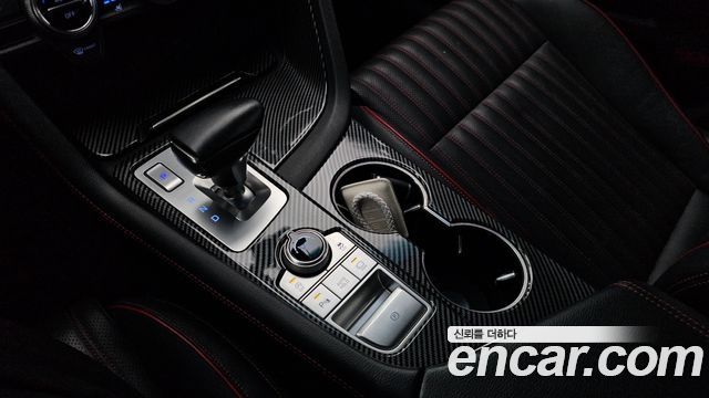 Genesis G70 2.0T Sport Package 2018 — фото 9