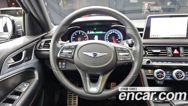 Genesis G70 2.0T Sport Package 2018 — фото 13