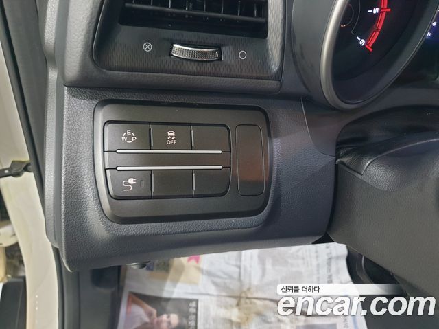KG Mobility (SsangYong) Tivoli Air Diesel IX 2WD 2017 — фото 16