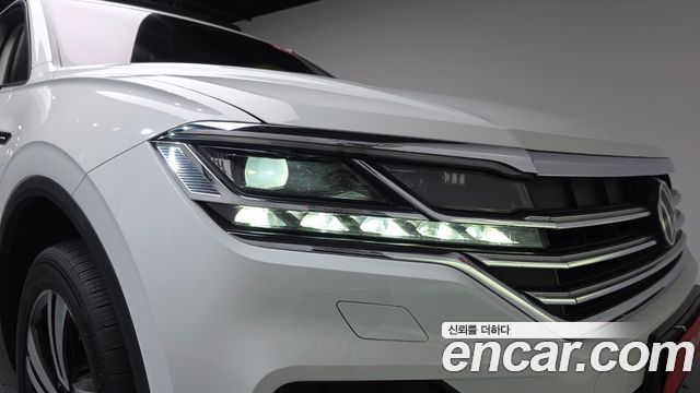 Volkswagen Touareg (III) 3.0 TDI Premium 2023 — фото 22