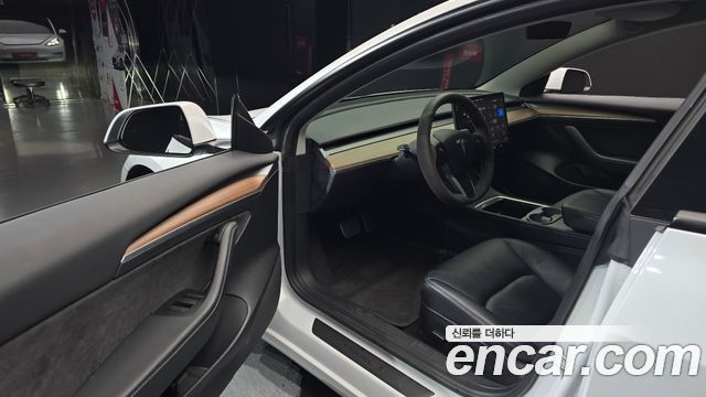 Tesla Model 3 RWD 2022 — фото 10